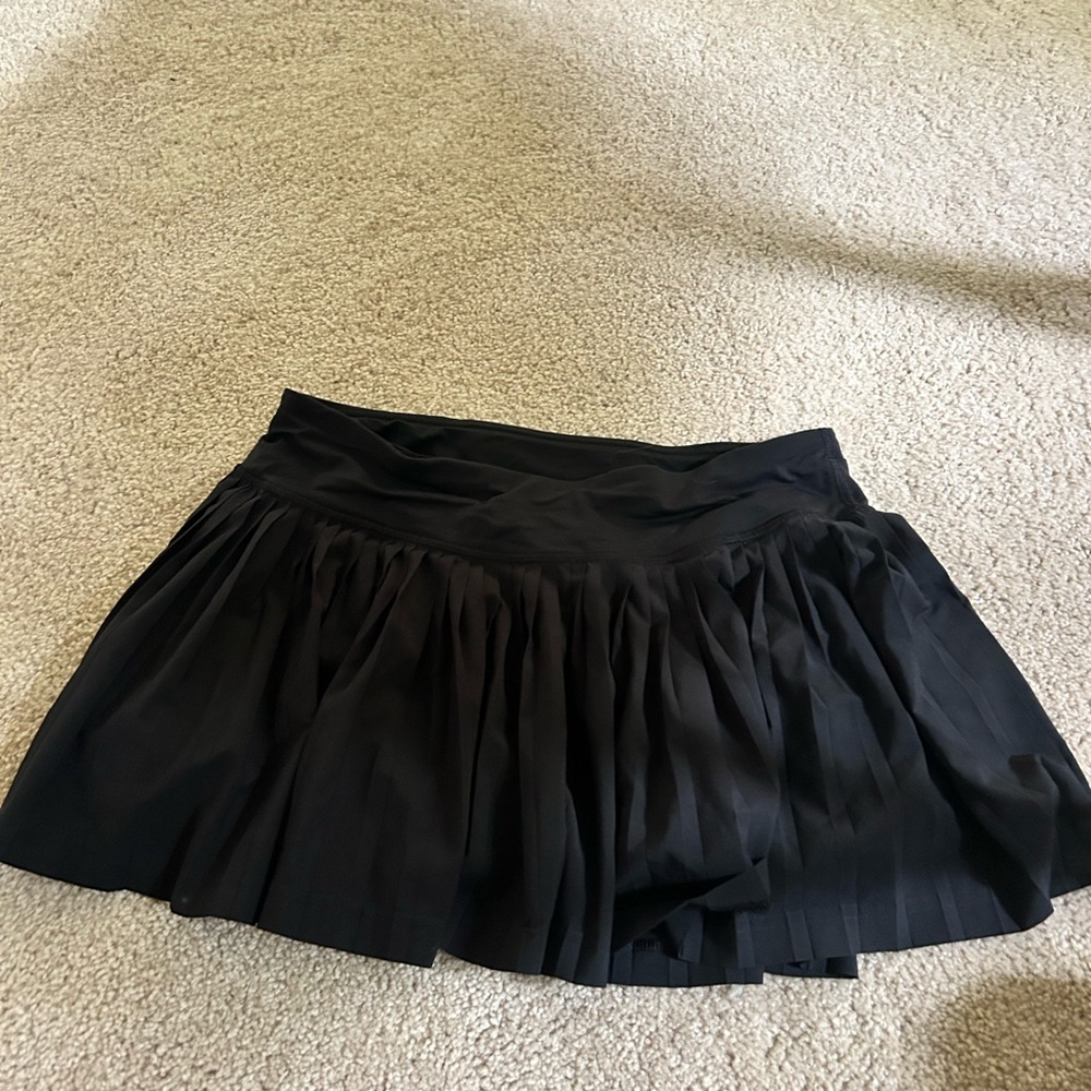 Black Pleated lululemon Skirt